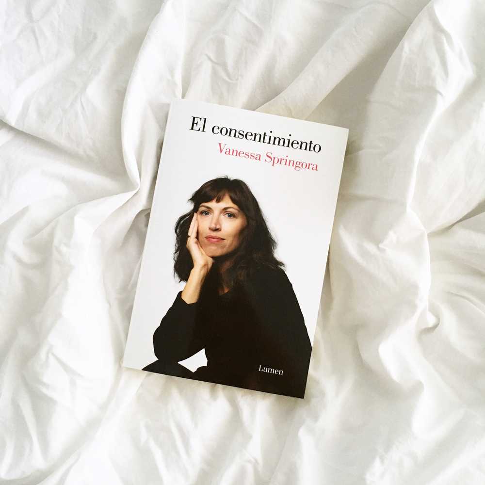 Cubierta del libro El consentimiento escrito por Vanessa Springora